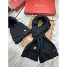 Love Piana Caps Scarfs